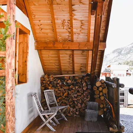 Chalet Les Thures Hameau Du Roubion Hautes Alpes Névache