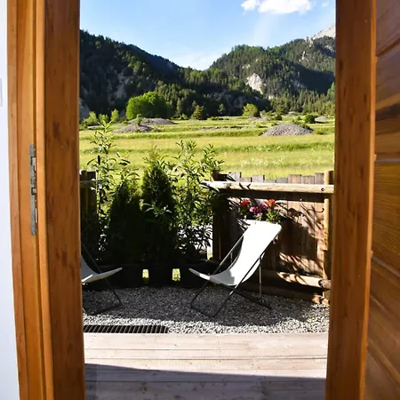 Les Thures Hameau Du Roubion Hautes Alpes Nevache