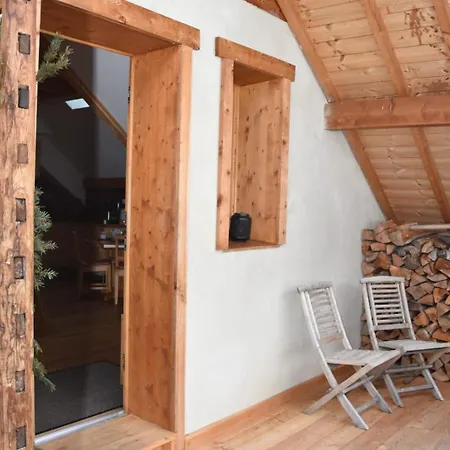 Les Thures Hameau Du Roubion Hautes Alpes *