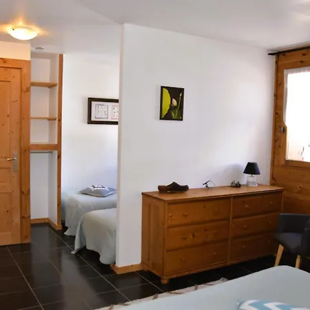 Chalet Les Thures Hameau Du Roubion Hautes Alpes *