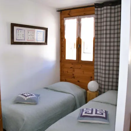 Les Thures Hameau Du Roubion Hautes Alpes Chalet Nevache